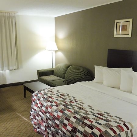 Red Roof Inn Plus Newark Liberty Airport - Carteret Eksteriør billede