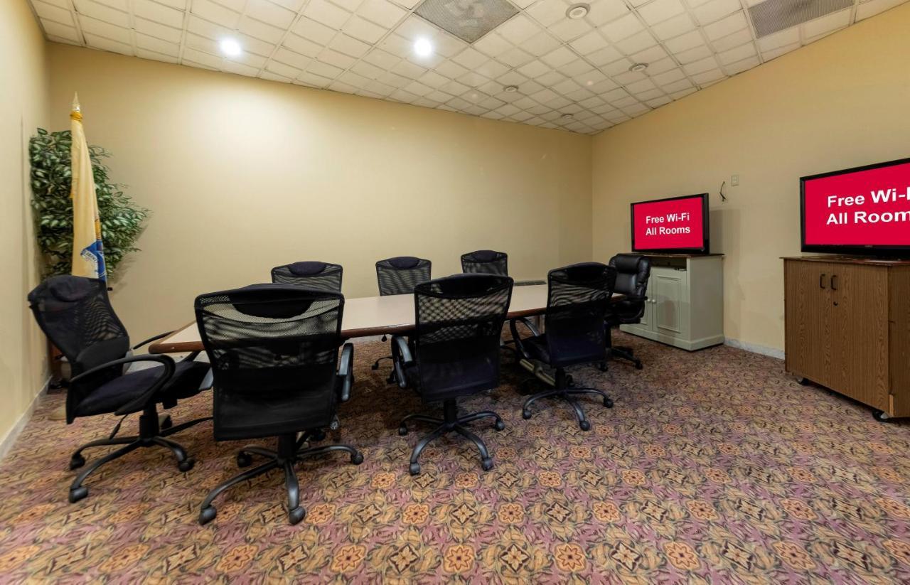 Red Roof Inn Plus Newark Liberty Airport - Carteret Eksteriør billede