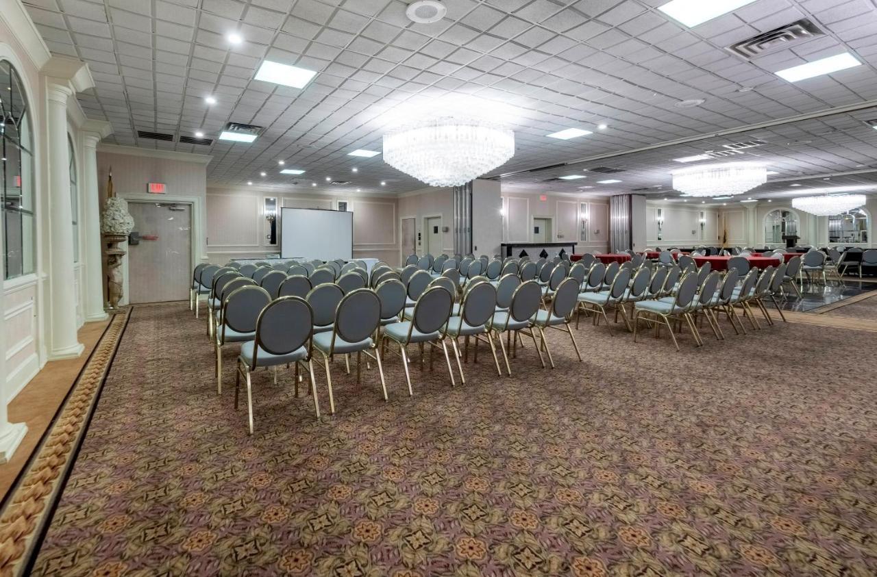 Red Roof Inn Plus Newark Liberty Airport - Carteret Eksteriør billede